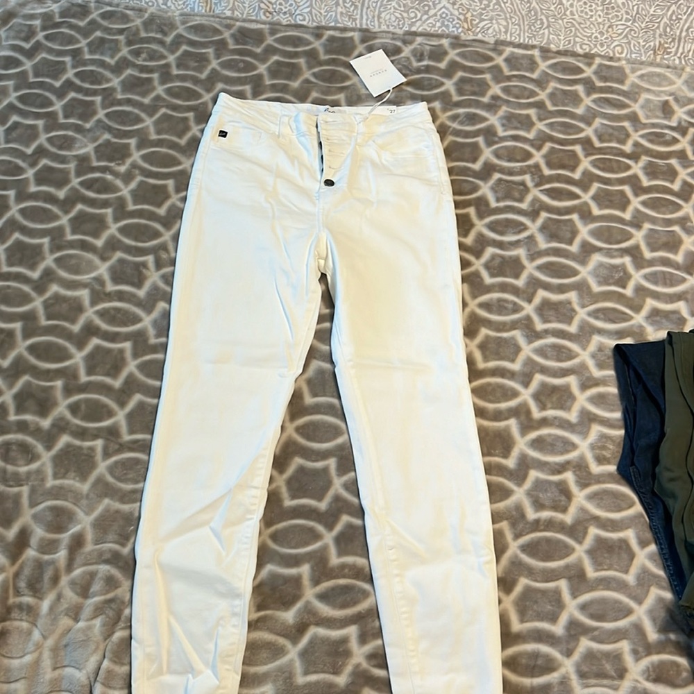 Woman’s White Kancan Jeans